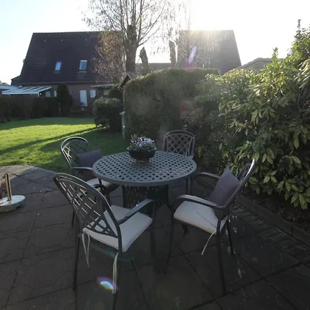Ferienhaus, *